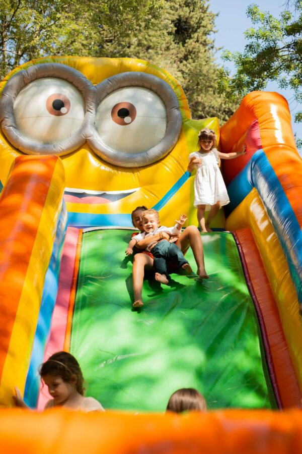 Toboggan gonflable Minion – Image 3